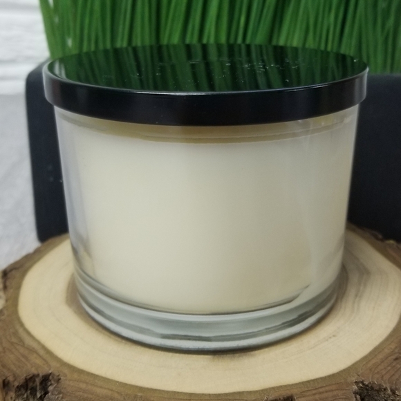 Campfire S'mores 3 wick candle - Picture 4 of 5